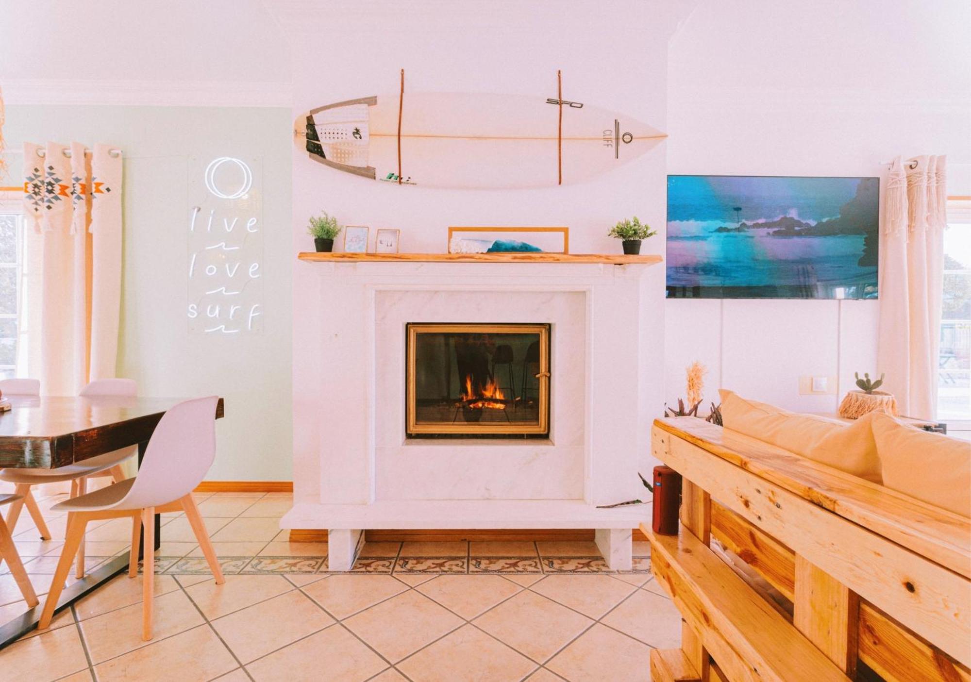 بيت شباب Cliff Surf House أدوس كونهادوس المظهر الخارجي الصورة